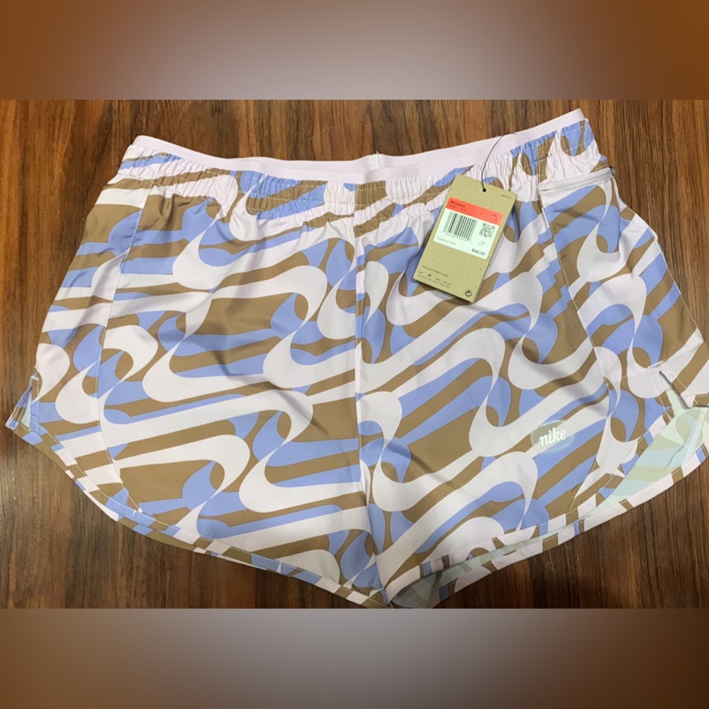 NEW Nike Running shorts large